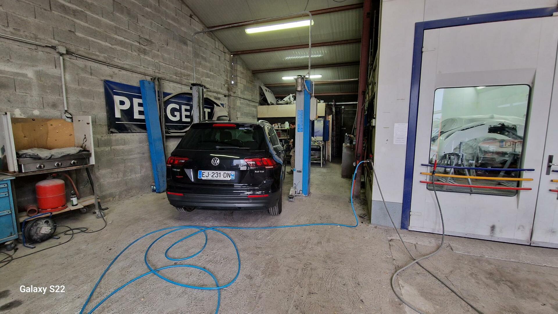 A céder ATELIER DE CARROSSERIE  SUD LANDES - Ref: 40-50DM